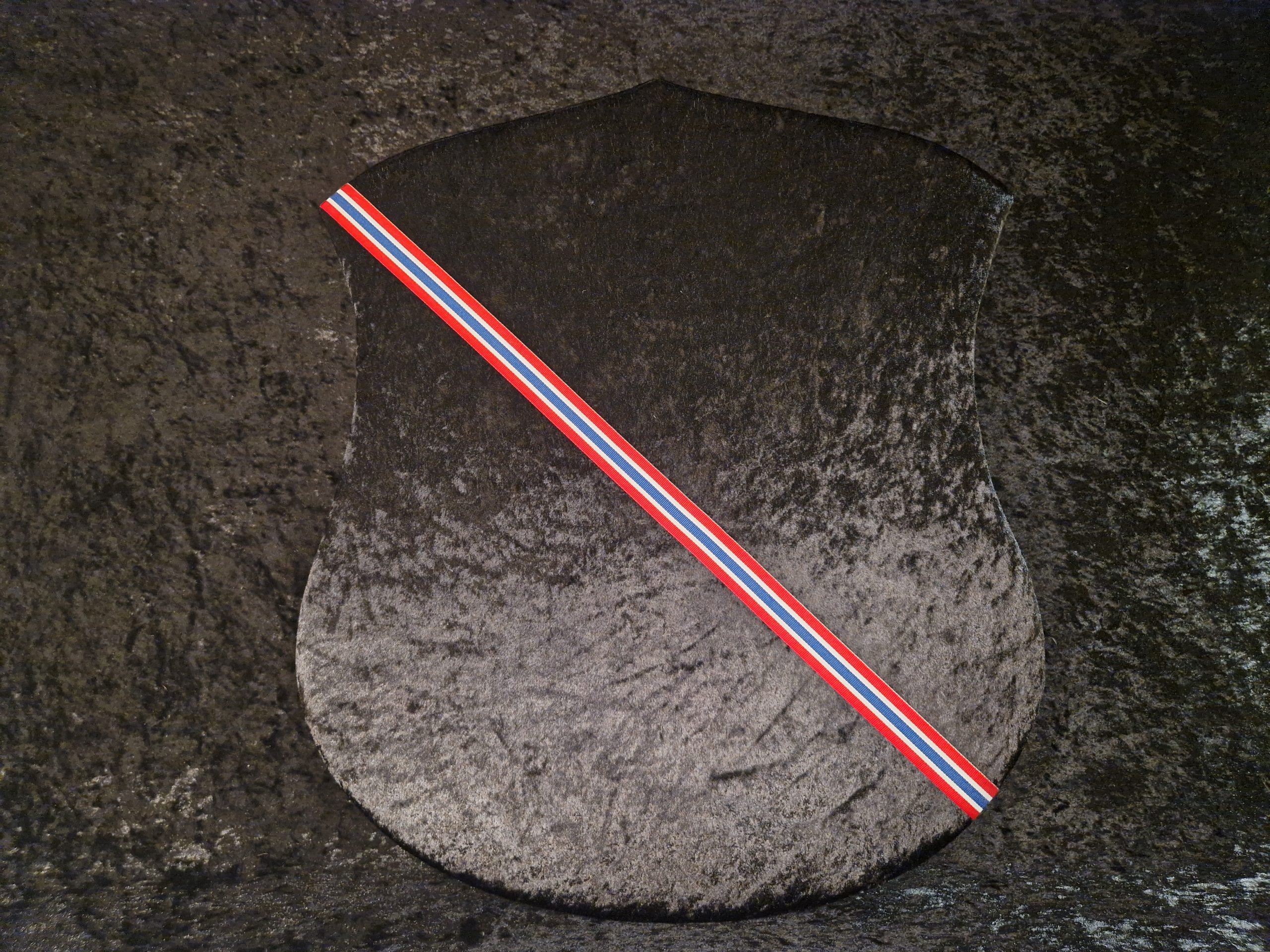 Medaljeskjold 50x42cm