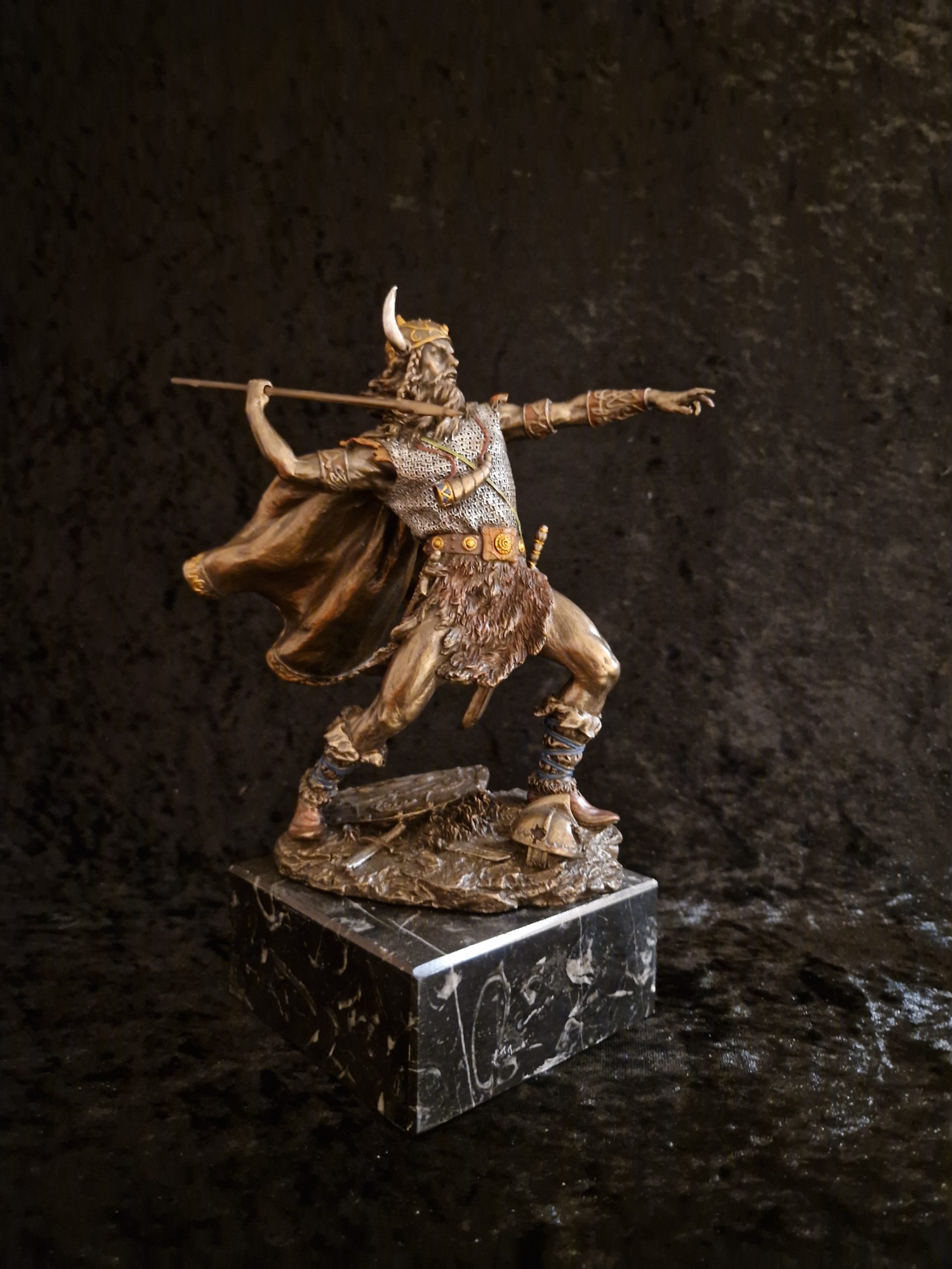 Viking med spyd - Bilde 2