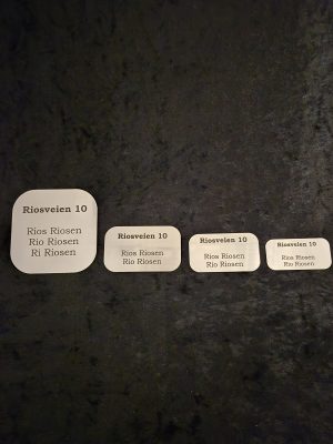 Postkasseskilt med runde kanter